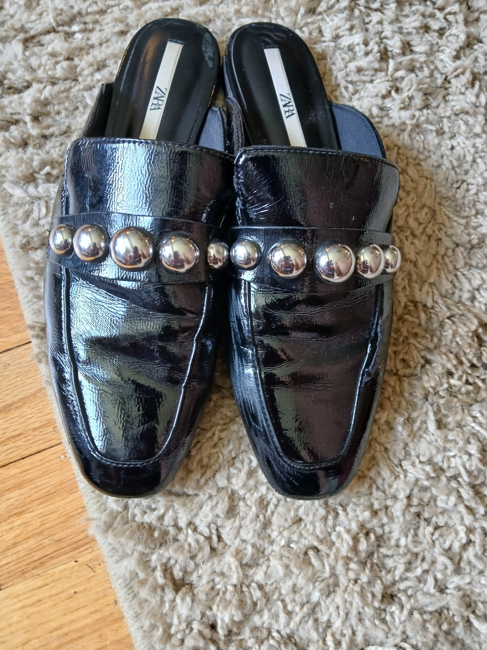 Zara Black Patent Slip-On Mules with Silver Bead Detail - Picture 4 of 8